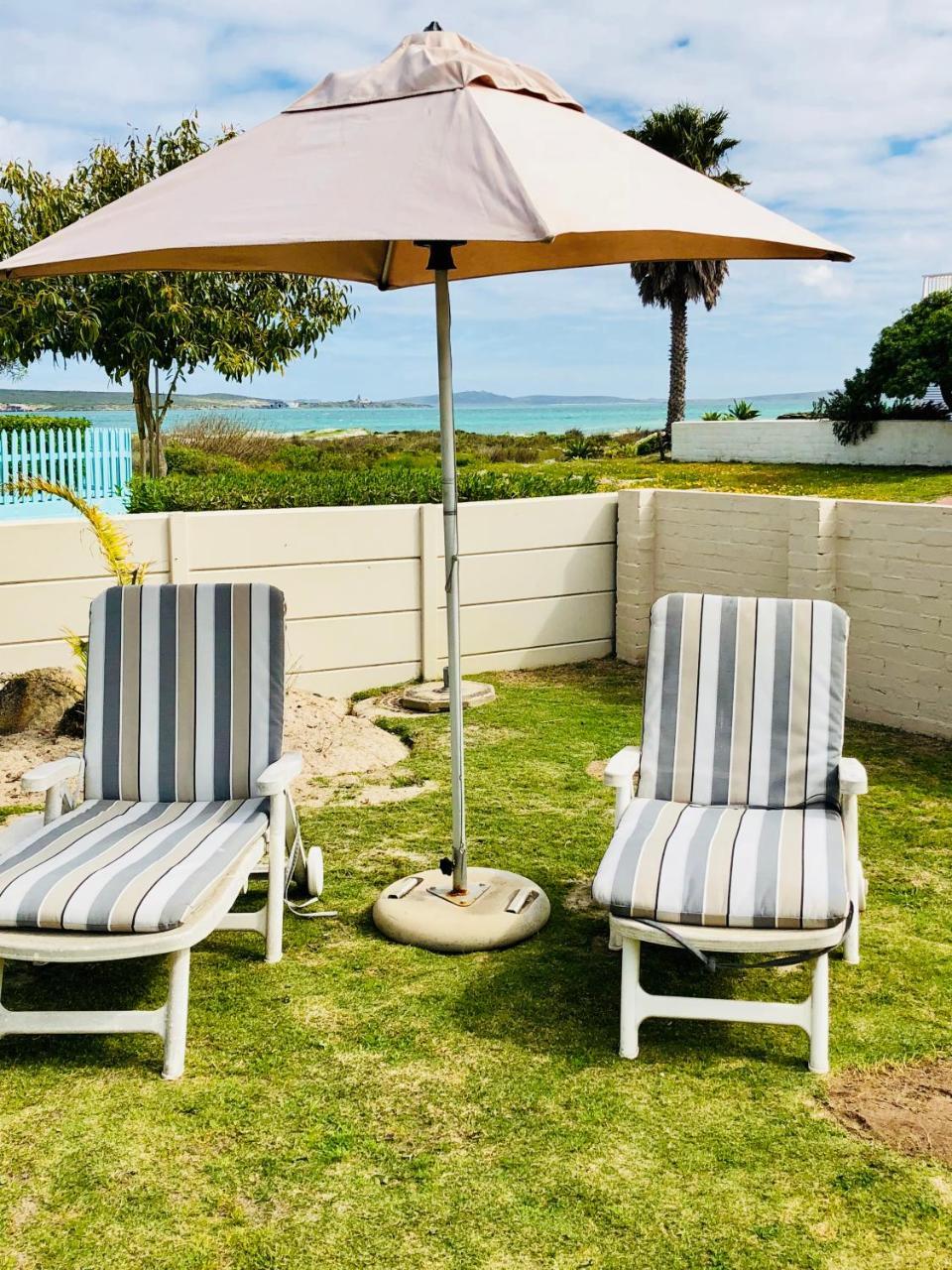 Sandra'S Guest House Langebaan Exterior photo