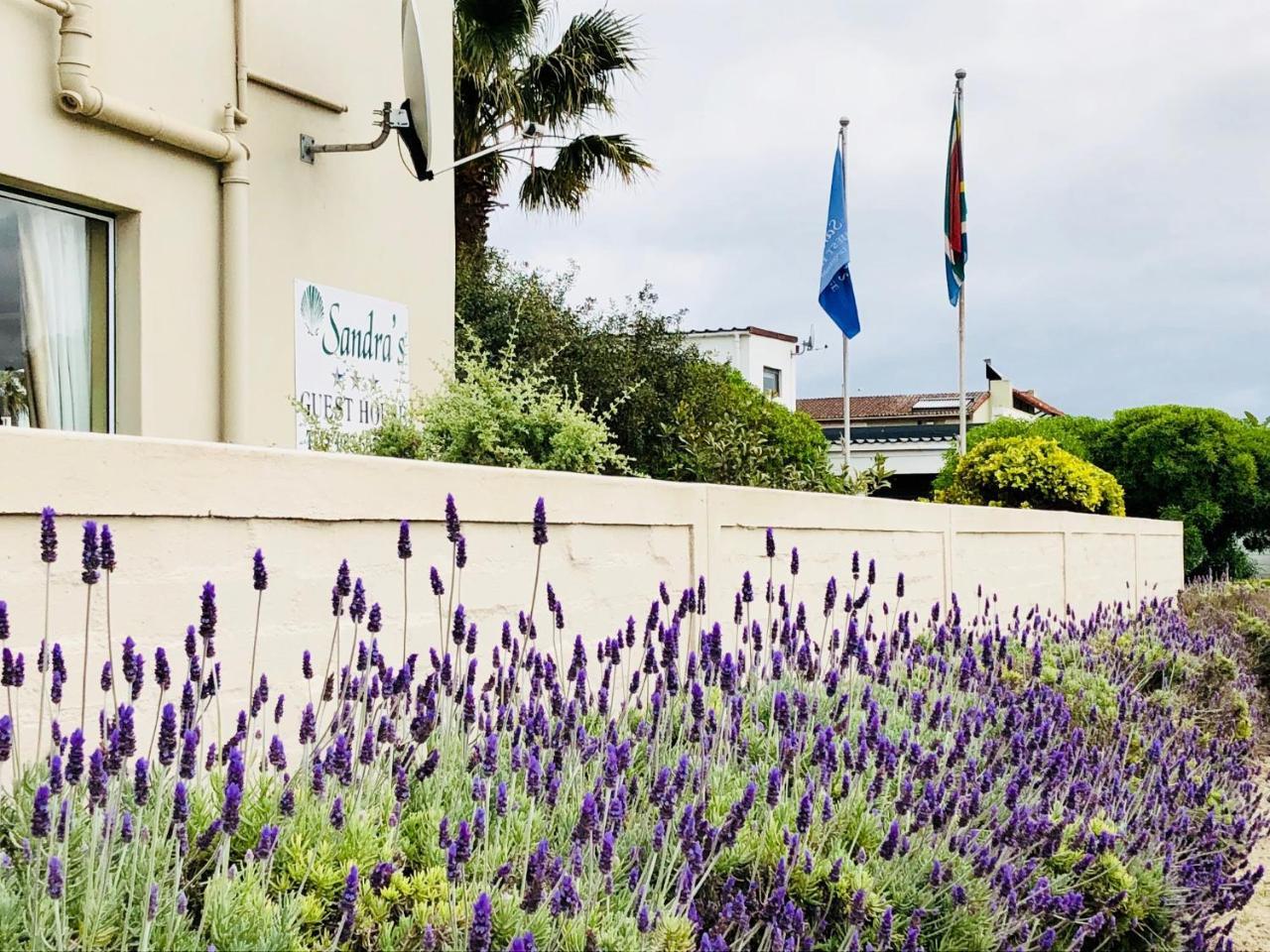 Sandra'S Guest House Langebaan Exterior photo
